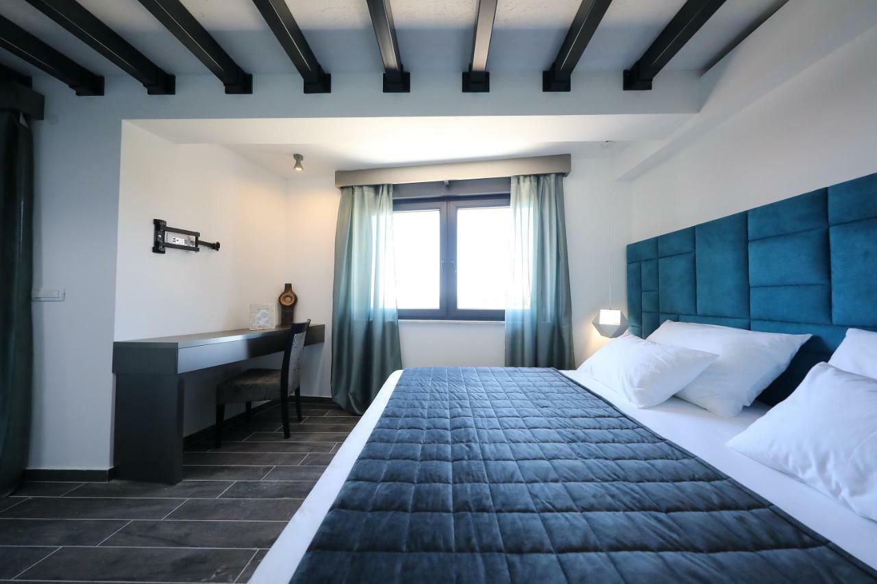 Boutique Residence Cosmopolis 1 Bibinje Bagian luar foto