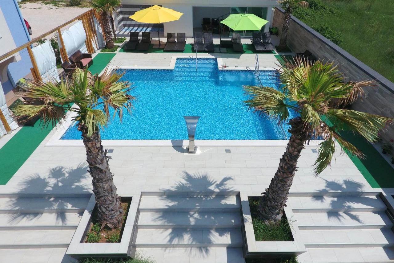 Boutique Residence Cosmopolis 1 Bibinje Bagian luar foto