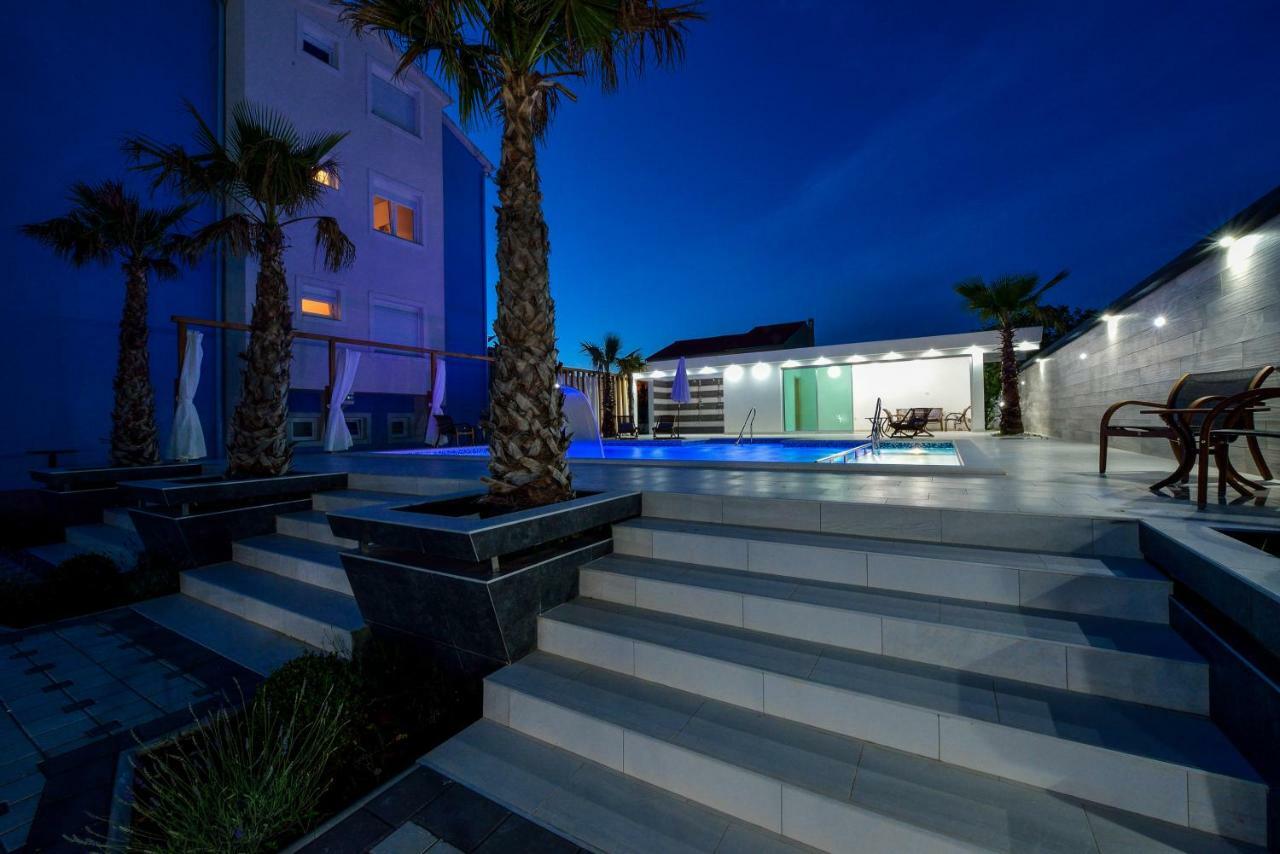 Boutique Residence Cosmopolis 1 Bibinje Bagian luar foto