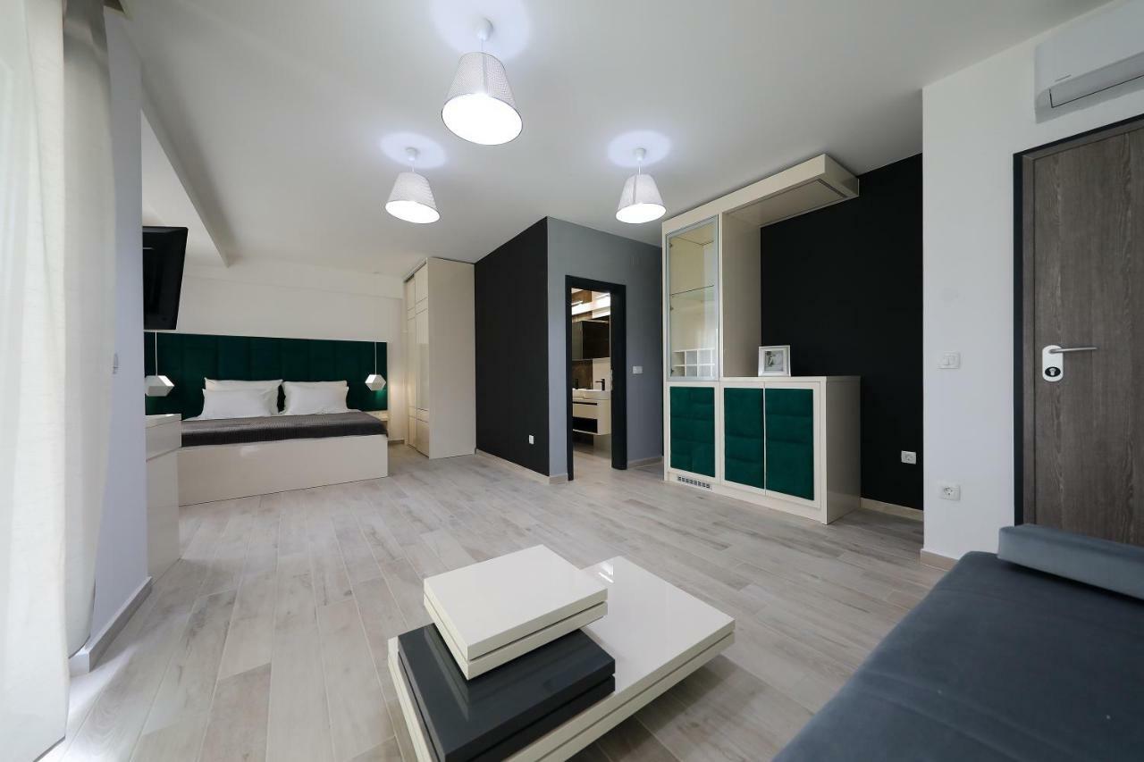 Boutique Residence Cosmopolis 1 Bibinje Bagian luar foto