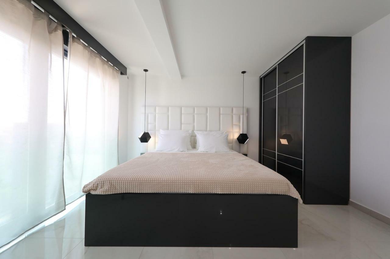 Boutique Residence Cosmopolis 1 Bibinje Bagian luar foto