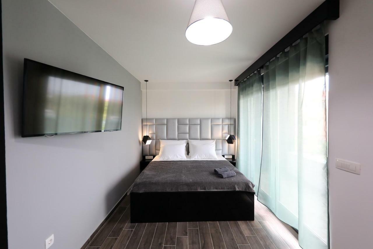 Boutique Residence Cosmopolis 1 Bibinje Bagian luar foto